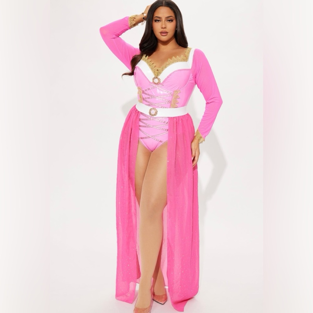 NWT- HALLOWEEN SEXY SLEEPING BEAUTY COSTUME
